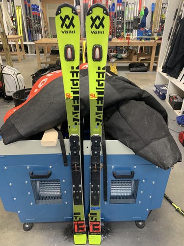 Volkl Racetiger 165 SL