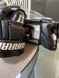 Black /red Gloves New Senior Warrior Bonafide 13"