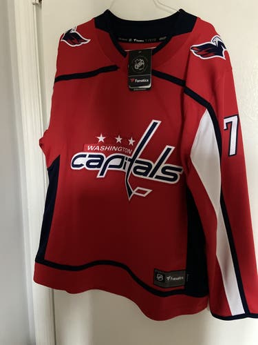 Large BNWT Capitals Jersey