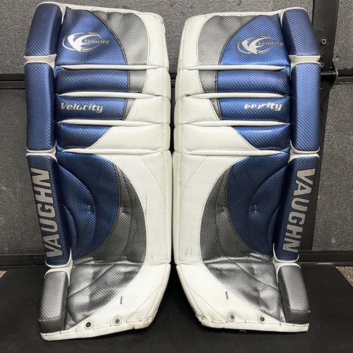 Vaughn Velocity 7000 Goalie Pads • Senior 32 + 2” • Blue Silver Weave