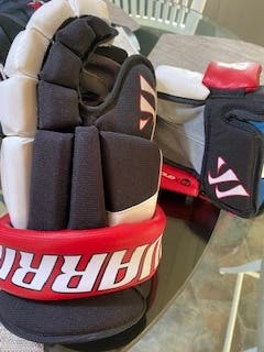 Black/Red Gloves Senior New Warrior Koncept 13"