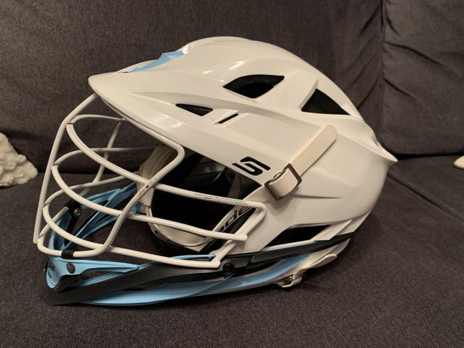 White Adult Player's Cascade S Helmet