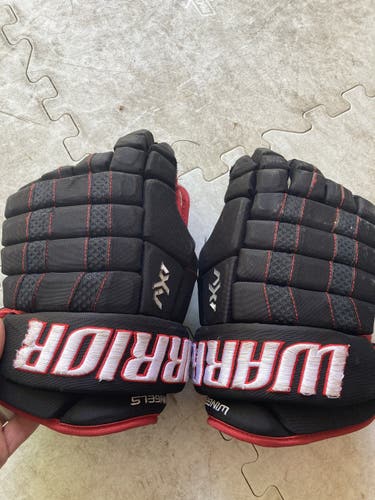 Black Senior Warrior 14" Pro Stock Dynasty AX1 Gloves