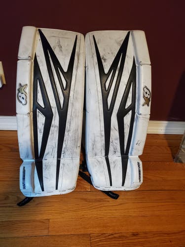 Brian's Gnetik 8 Ice Hockey Goalie Pads Intermediate 29+1"