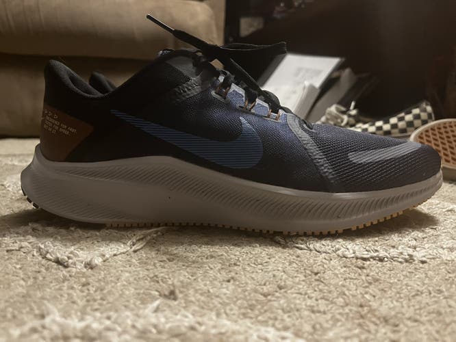 Nike Quest Running Shoes