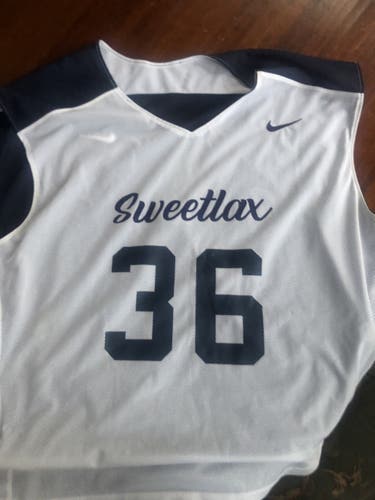 Nike lacrosse pinnie