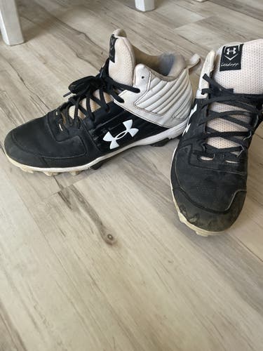 Under armour lead off baseball cleats