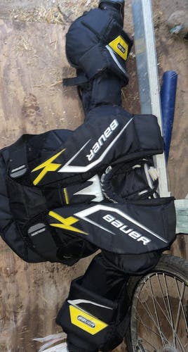Used Large Bauer Performance Goalie Chest Protector