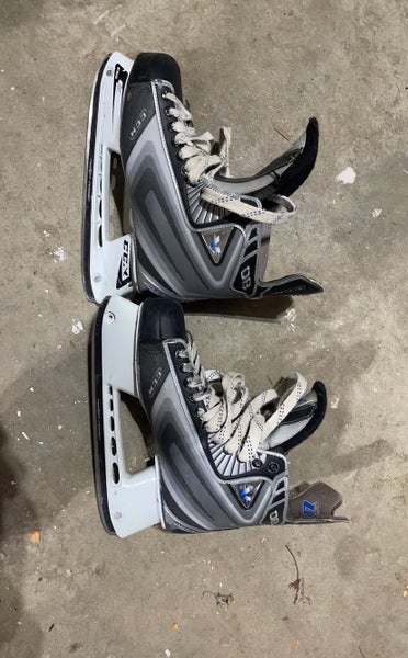 CCM Vector V08 Hockey Skates