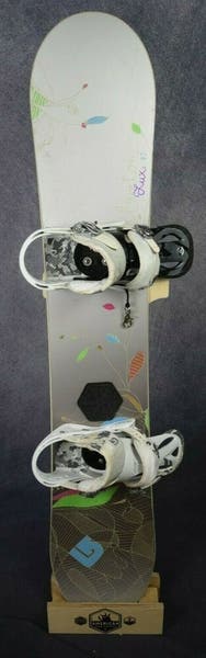 BURTON LUX SNOWBOARD SIZE 147 CM WITH BURTON MEDIUM BINDINGS