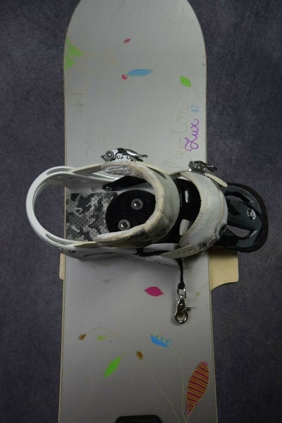 BURTON LUX SNOWBOARD SIZE 147 CM WITH BURTON MEDIUM BINDINGS
