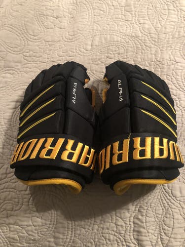 Black Senior Warrior 13"  Alpha QX4 Gloves