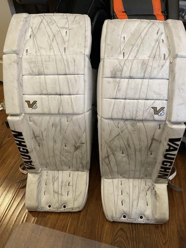 White Senior 33" Vaughn Velocity V6 Pro Carbon Goalie Leg Pads