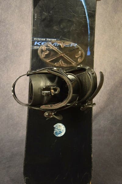 KEMPER ECLIPSE SNOWBOARD SIZE 159 CM WITH LAMAR LARGE BINDINGS