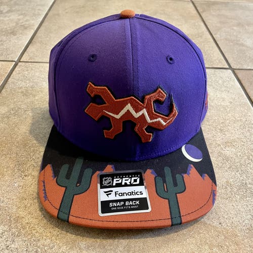 NWT! Fanatics Arizona Coyotes Reverse Retro Hat