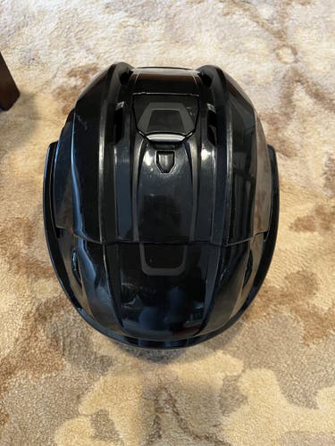 Black Helmet Used Large Bauer Re-Akt 200