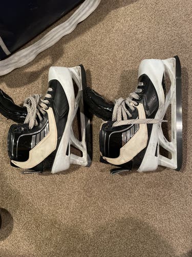 Vh goalie skates size 8 True
