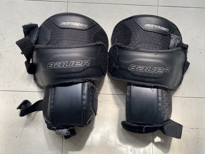 Bauer S18 Supreme JR goalie knee pads