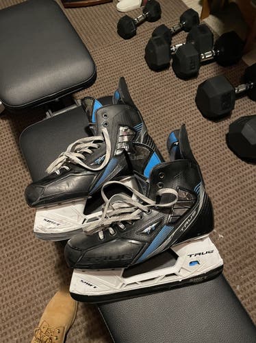 Senior True Size 8 TF9 Hockey Skates