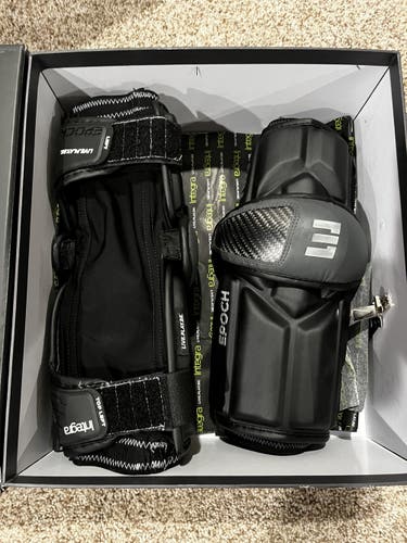 New black medium arm guards