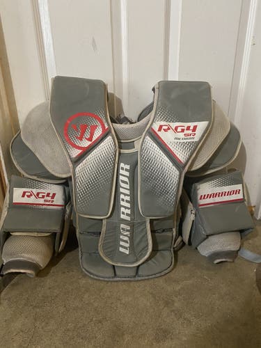 Used Medium Warrior  Ritual G4 Goalie Chest Protector