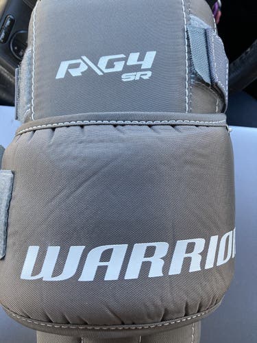 Warrior RG4 Knee Pads