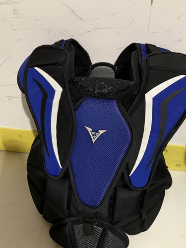 Used Small Vaughn  Velocity V6 Goalie Chest Protector