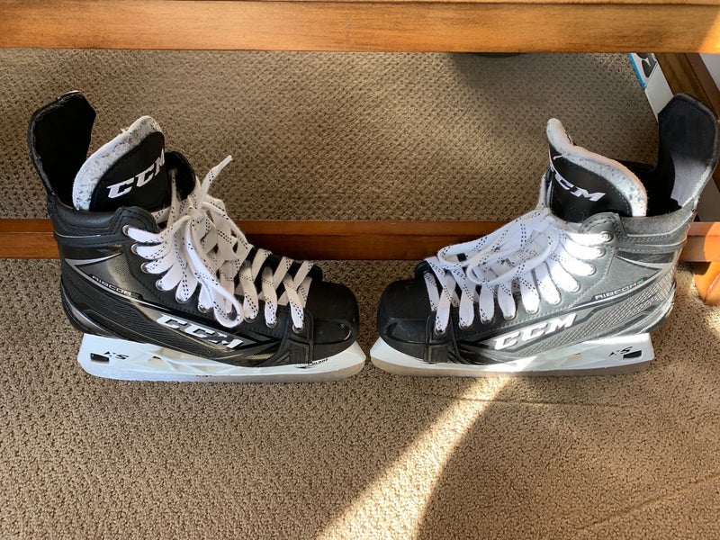 Pro Stock Senior CCM Regular Width Size 8.5 Ribcor 80K Hockey Skates