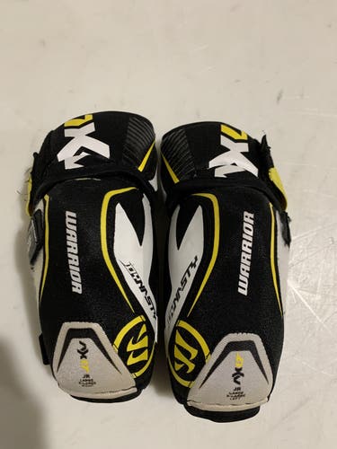 Used Medium Warrior  Dynasty AXLT Elbow Pads