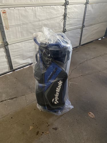 Brand New Taylormade Golf TM19 Select Plus Stand bag (ONLY 1 LEFT)