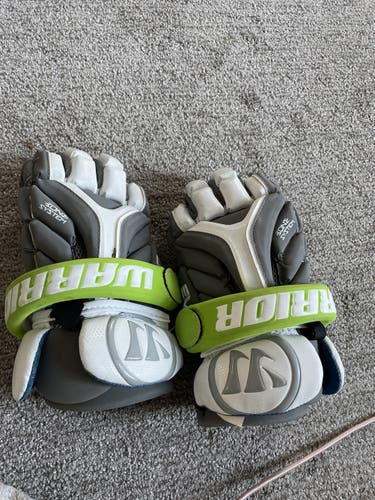 EVO 17 Lacrosse Gloves