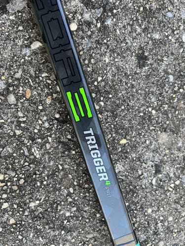 CCM Trigger 4 Pro - Rare P30 Curve - Senior