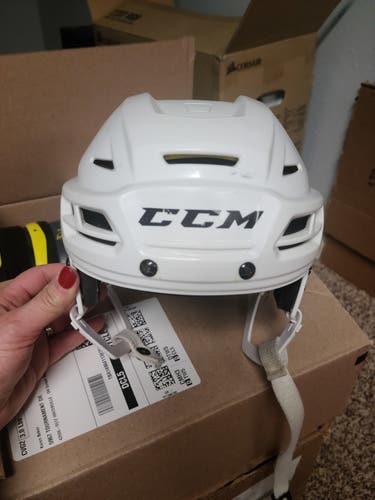 White Helmet Used Small CCM Tacks 310