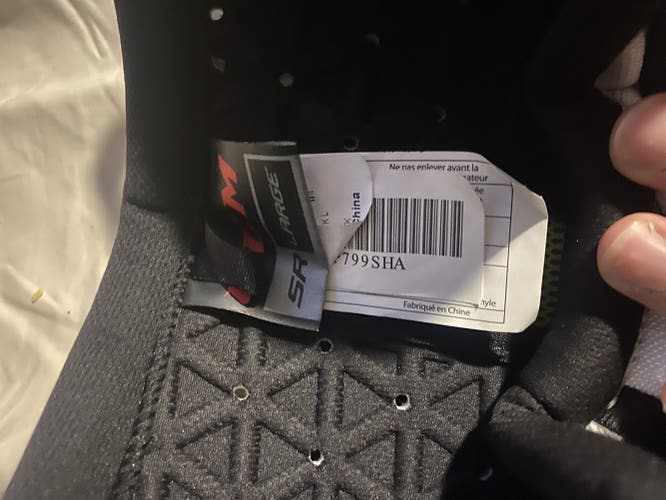 Senior Large CCM Ultra Tacks Shoulder Pads