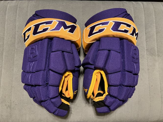 RARE new LA Kings Reverse Retro CCM HGCL 14" Pro Stock gloves with new custom palms
