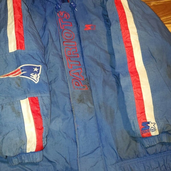 Vintage 90's Pro Player New England Patriots Large Embroidered Puffer  Jacket