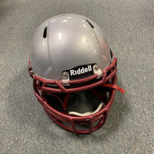 Used Riddell Grey Md Football Helmets