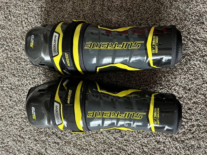 Senior Bauer Supreme S29 Shin Pads