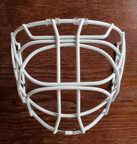 Senior CCM Certified Cat Eye Cage, Size M/L, White, Used (barely, a couple times)