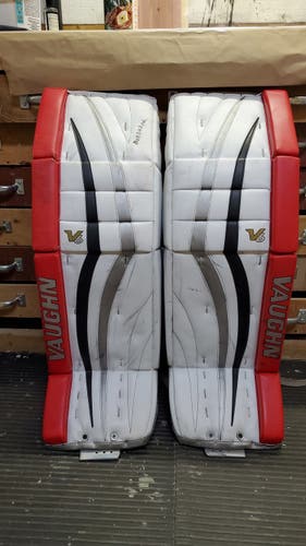 Goalie Leg Pads Used Senior 35" Vaughn Velocity V6 2300 pro carbon