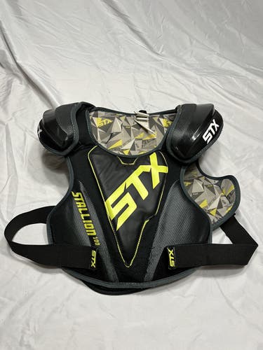 Used Youth STX Stallion 100 Shoulder Pads