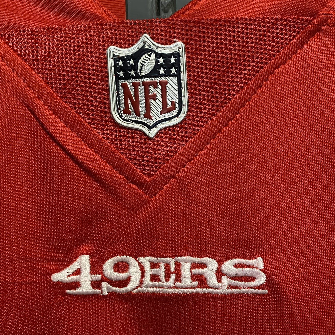 49ers Kittle red jersey