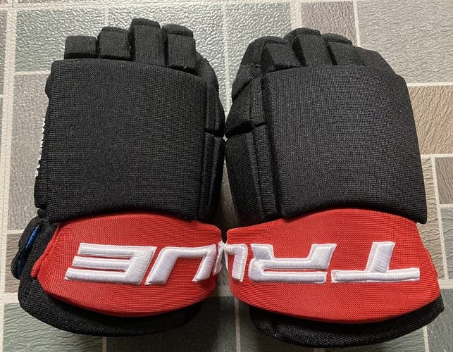 Mitchell "Mitch" Marner- Pro Stock True Hockey Gloves (XC9 Pro- Team Canada)- Toronto Maple Leafs