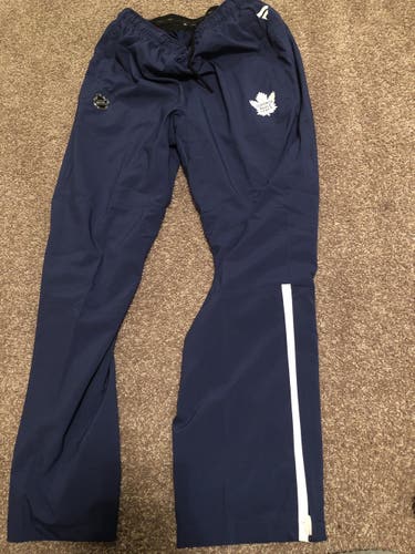 Team Issue Toronto Maple Leafs Warm Up Pants Size XL