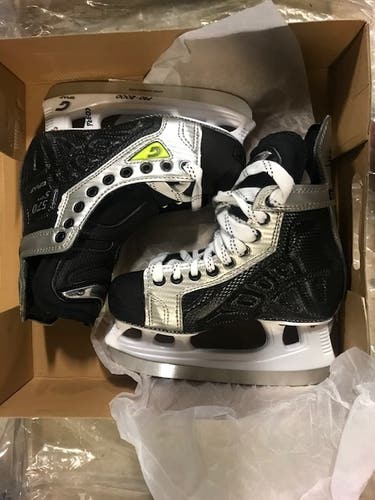 Hockey Skates Junior New Graf Supra 570 Regular Width Size 2