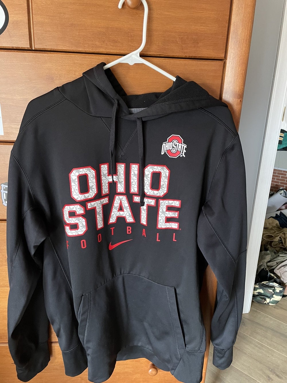 Nike Men's Ohio State Buckeyes Scarlet Therma-FIT Football Sideline Hoodie, Large