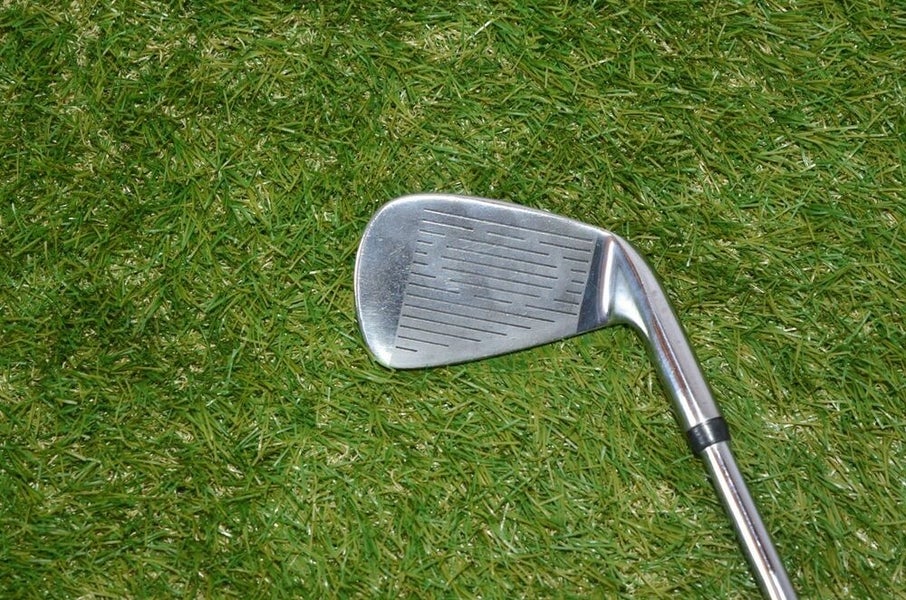 Top Flite 	XLTi	9 Iron 	Right Handed 	37.5"	Steel 	Stiff	New Grip
