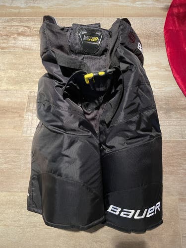 Bauer Ultrasonic hockey player pants, Senior Large- L@@K! RETAIL is $200++