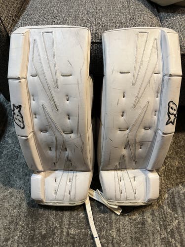 White Goalie Leg Pads Used Junior 27" Brian's NetZero