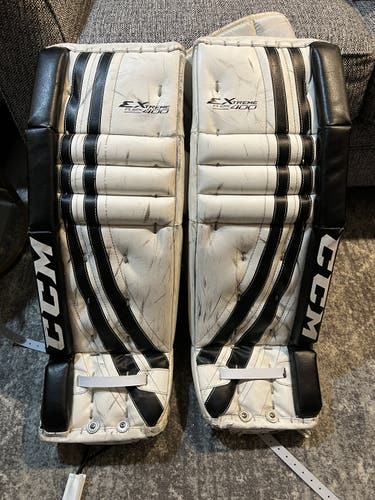 White Goalie Leg Pads Used Junior 28" CCM Extreme Flex 400